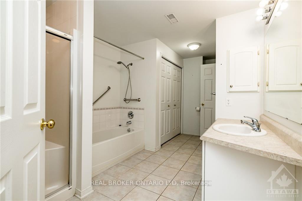 Photo 11 of Unit 4, 110 Briargate, Ottawa, Springridge/East Village — HOMEH