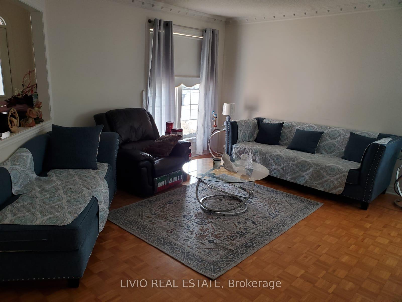 Photo 3 of 71 Fiddleneck Crescent, Brampton, Sandringham-Wellington — HOMEH