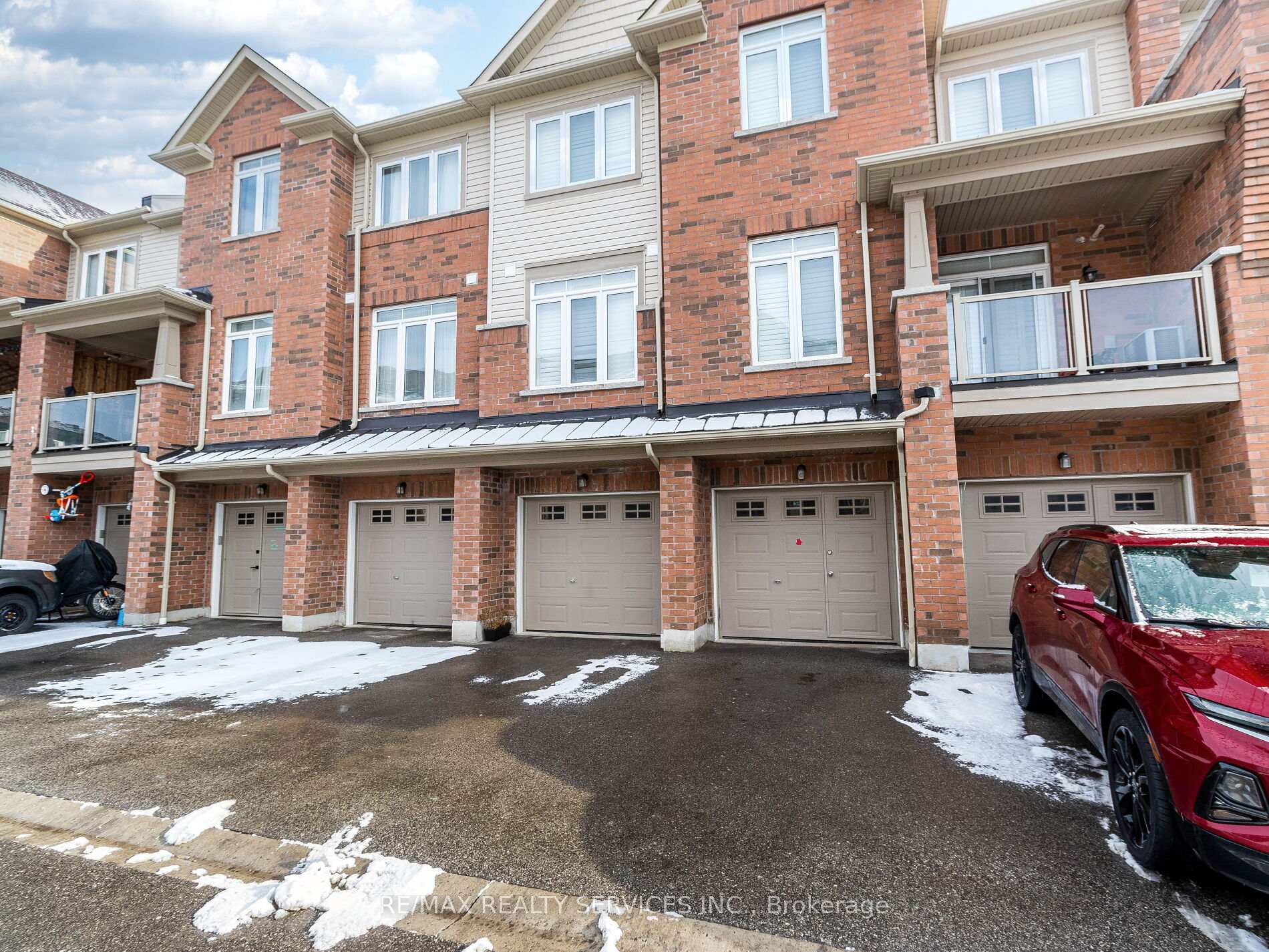 Photo 2 of Unit 10, 2722 William Jackson Drive, Pickering, Duffin Heights — HOMEH