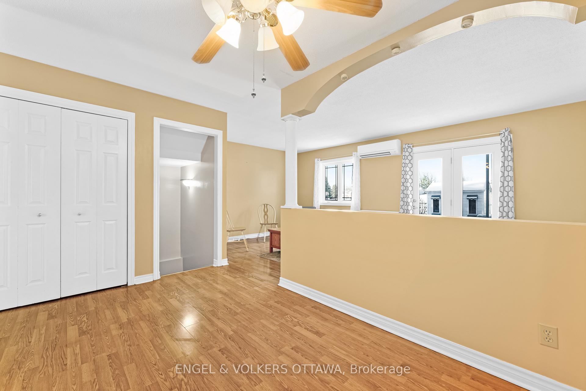 Photo 8 of 1320 Birchmount Drive, Ottawa, Pineview — HOMEH