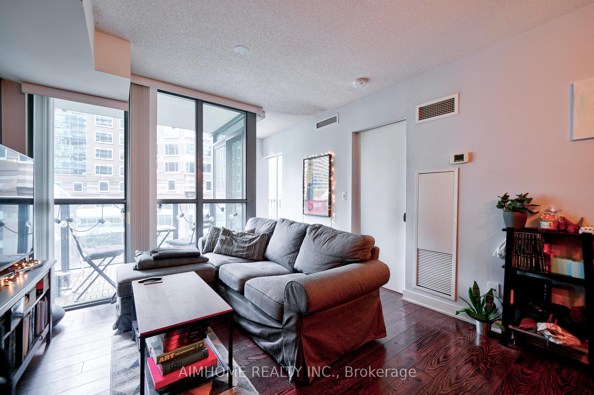 Photo 14 of Unit 401, 110 Charles Street E, Toronto, Church-Yonge Corridor — HOMEH