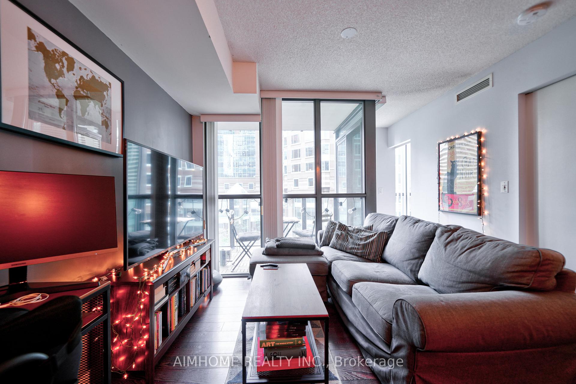 Photo 15 of Unit 401, 110 Charles Street E, Toronto, Church-Yonge Corridor — HOMEH