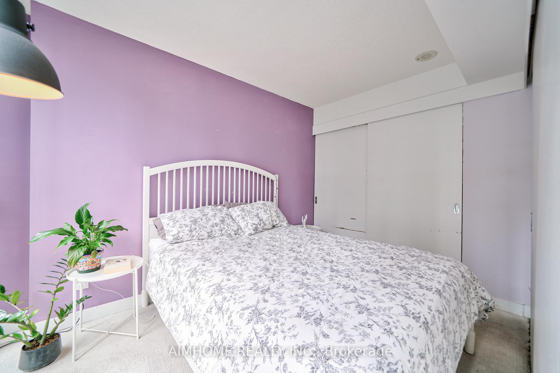 Photo 19 of Unit 401, 110 Charles Street E, Toronto, Church-Yonge Corridor — HOMEH