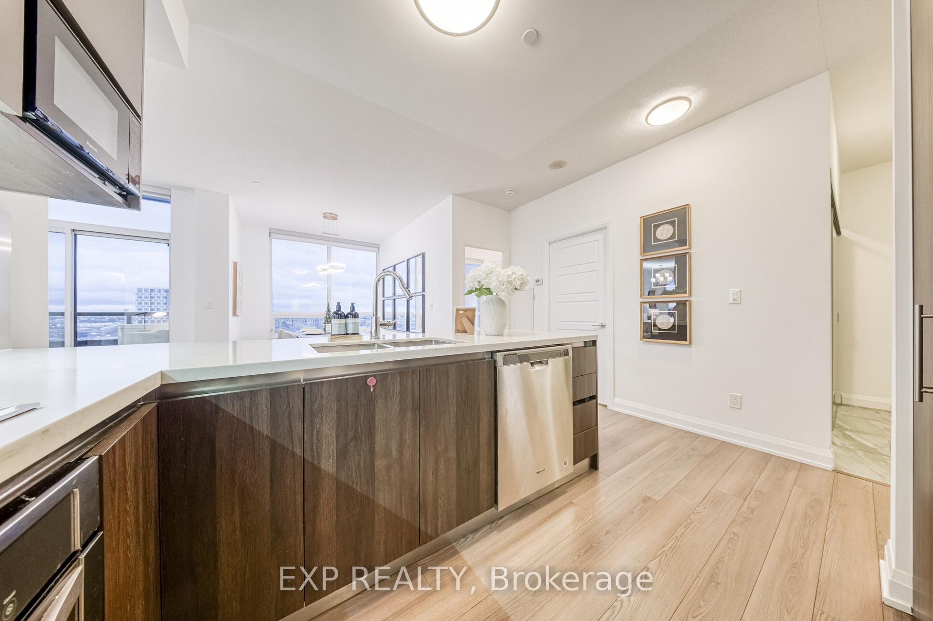 Photo 8 of Unit 2205, 15 Water Walk Drive, Markham, Unionville — HOMEH