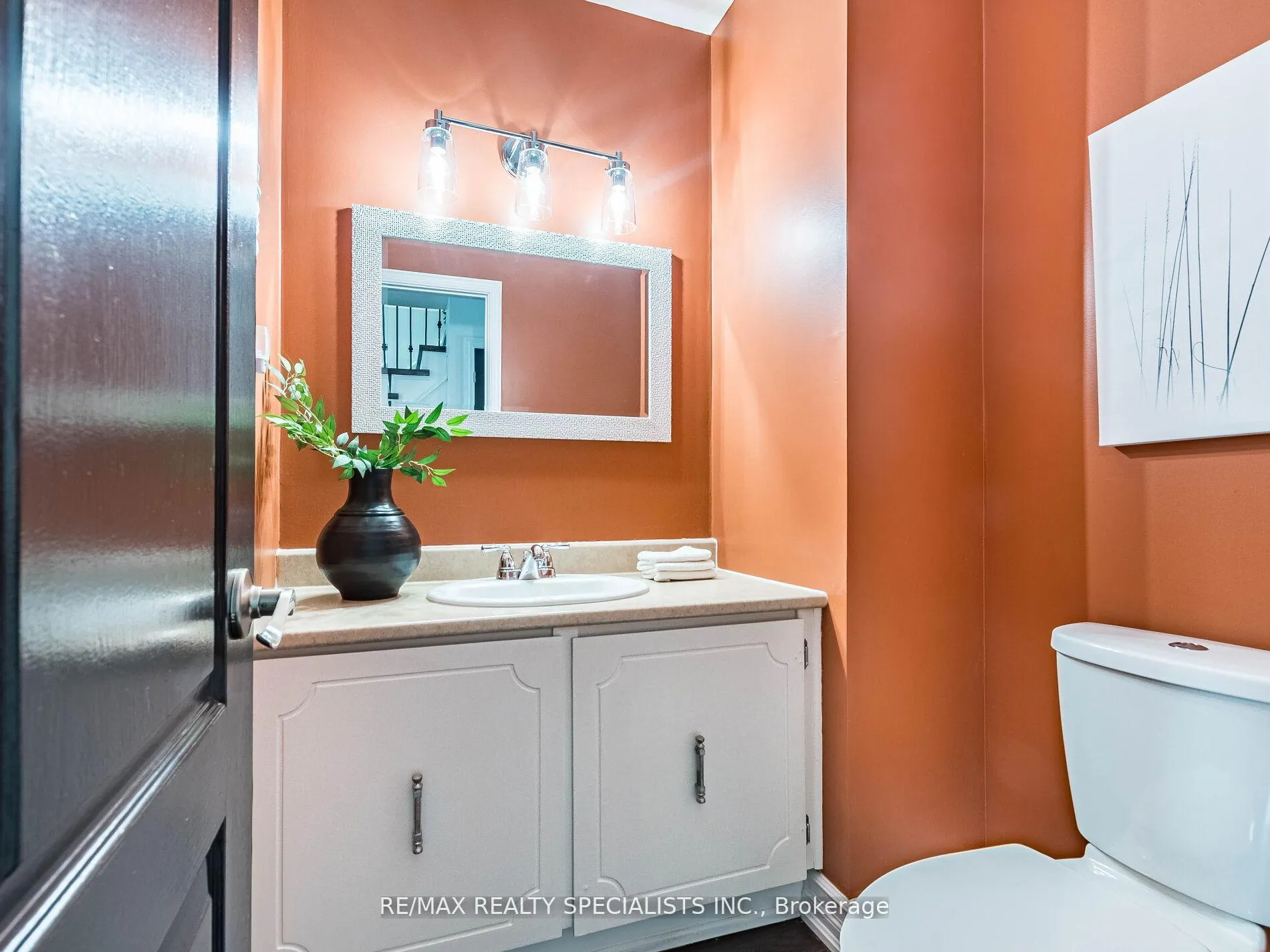Photo 30 of 11 Foxacre Row, Brampton, Madoc — HOMEH