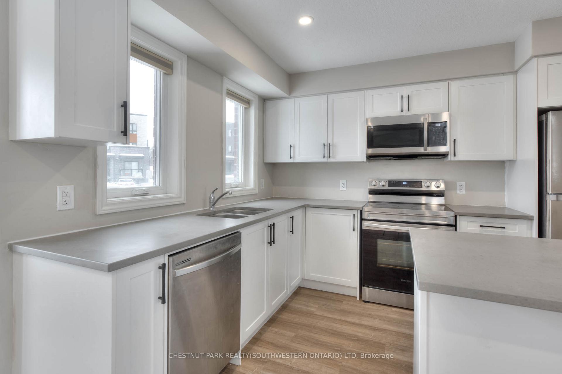 Photo 12 of Unit 41, 253 Chapel Hill Drive, Kitchener — HOMEH