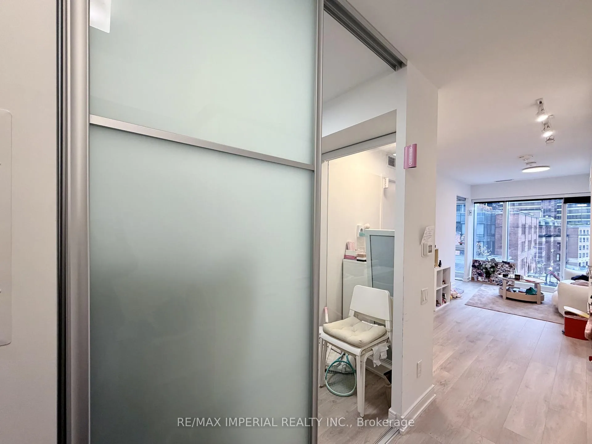 Photo 8 of Unit 306, 3 Gloucester Street, Toronto, Church-Yonge Corridor — HOMEH