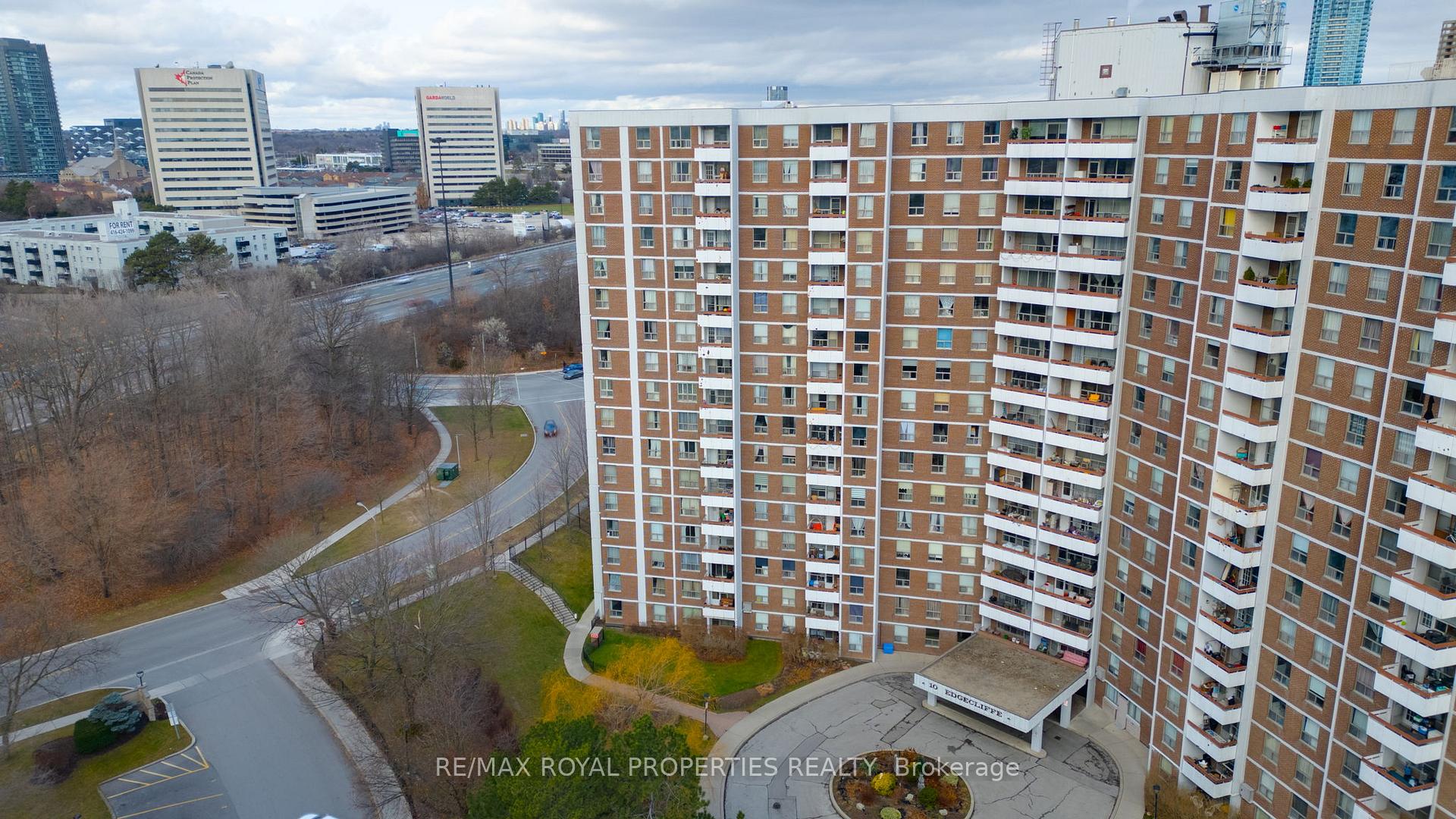 Photo 1 of Unit 309, 10 Edgecliff Golfway, Toronto, Flemingdon Park — HOMEH