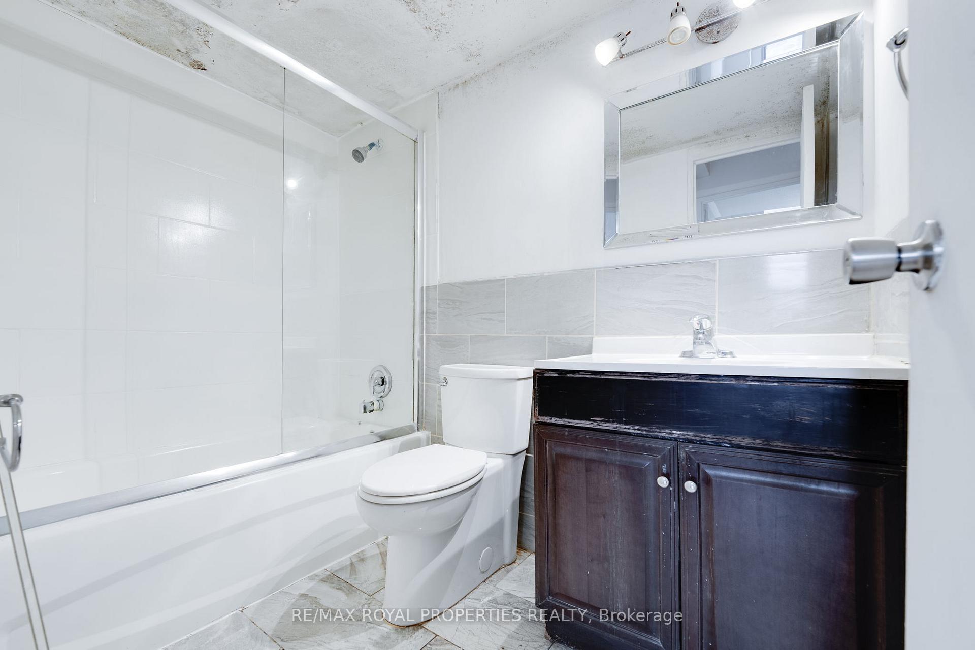 Photo 11 of Unit 309, 10 Edgecliff Golfway, Toronto, Flemingdon Park — HOMEH