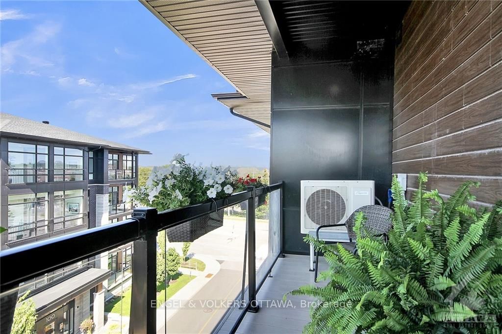 Photo 6 of Unit 402, 101 Cortile, Ottawa, Riverside South/Gloucester Glen — HOMEH
