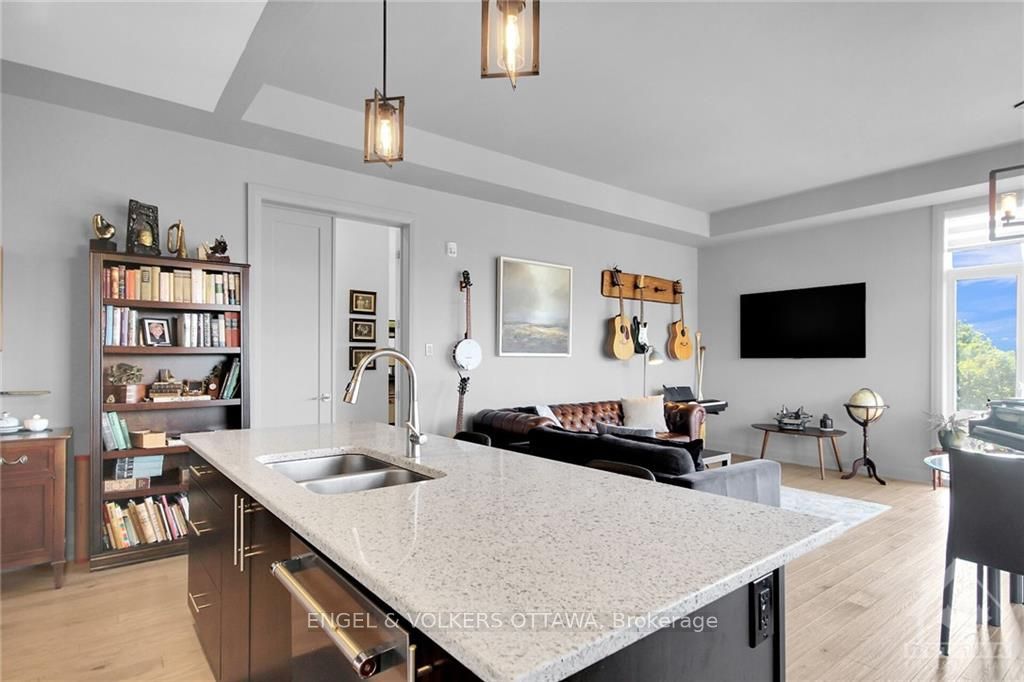 Photo 18 of Unit 402, 101 Cortile, Ottawa, Riverside South/Gloucester Glen — HOMEH