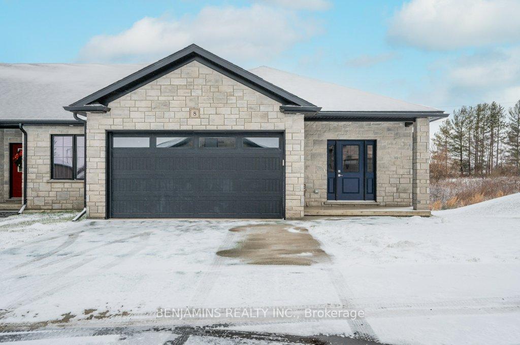 Front of Unit 8, 19 Mclaren Avenue