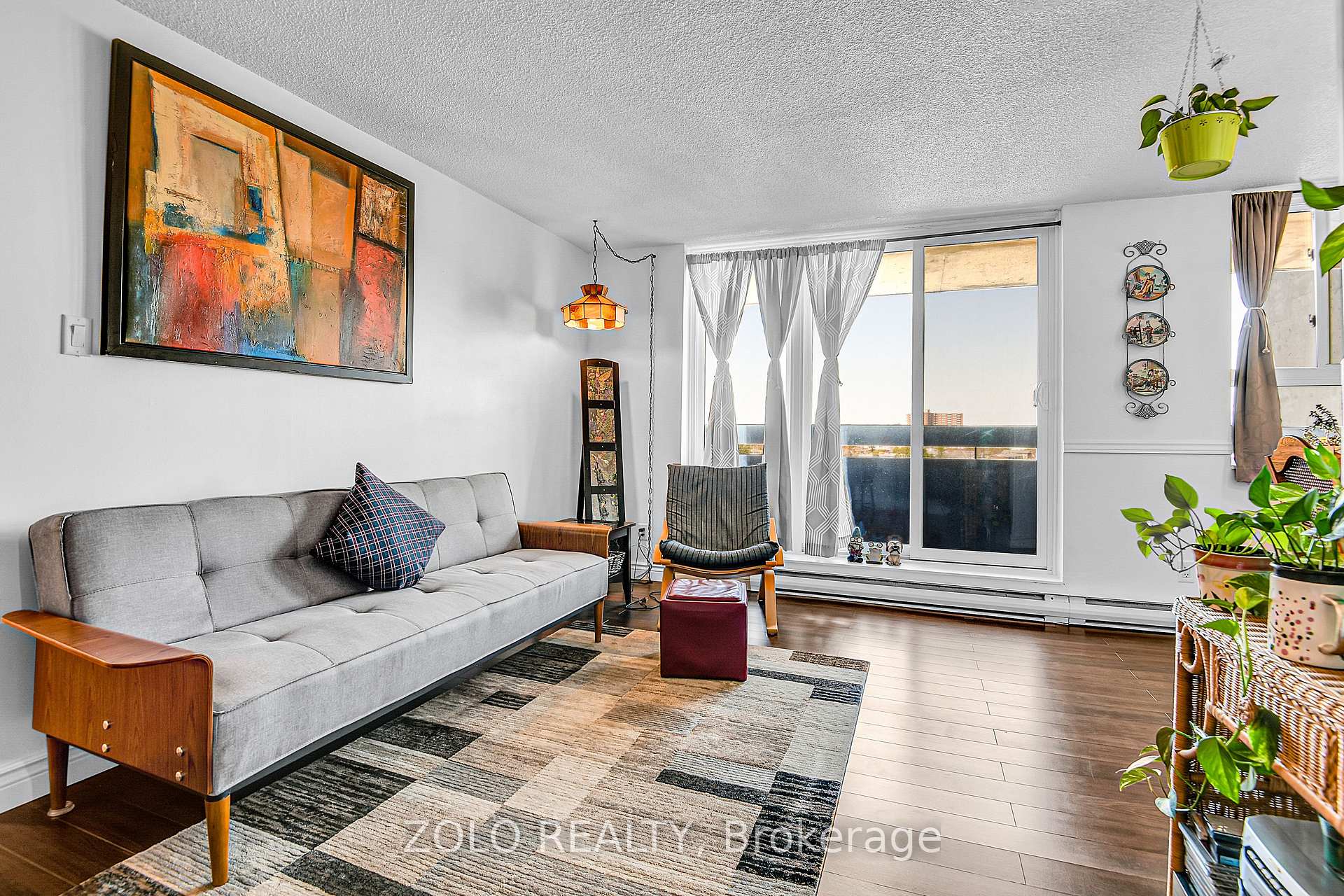 Photo 9 of Unit 905, 2000 Jasmine Crescent, Ottawa, Beacon Hill South — HOMEH