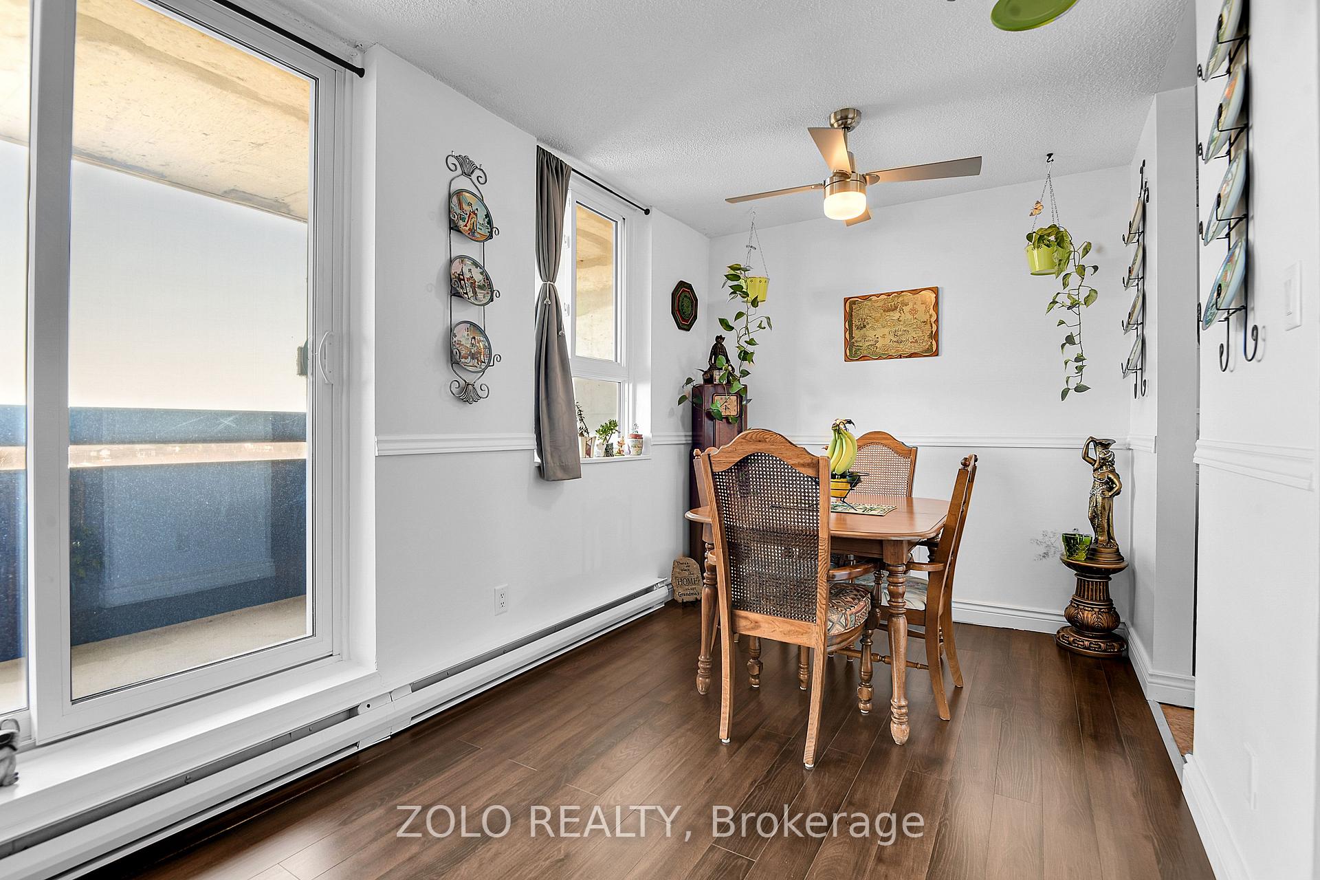 Photo 12 of Unit 905, 2000 Jasmine Crescent, Ottawa, Beacon Hill South — HOMEH