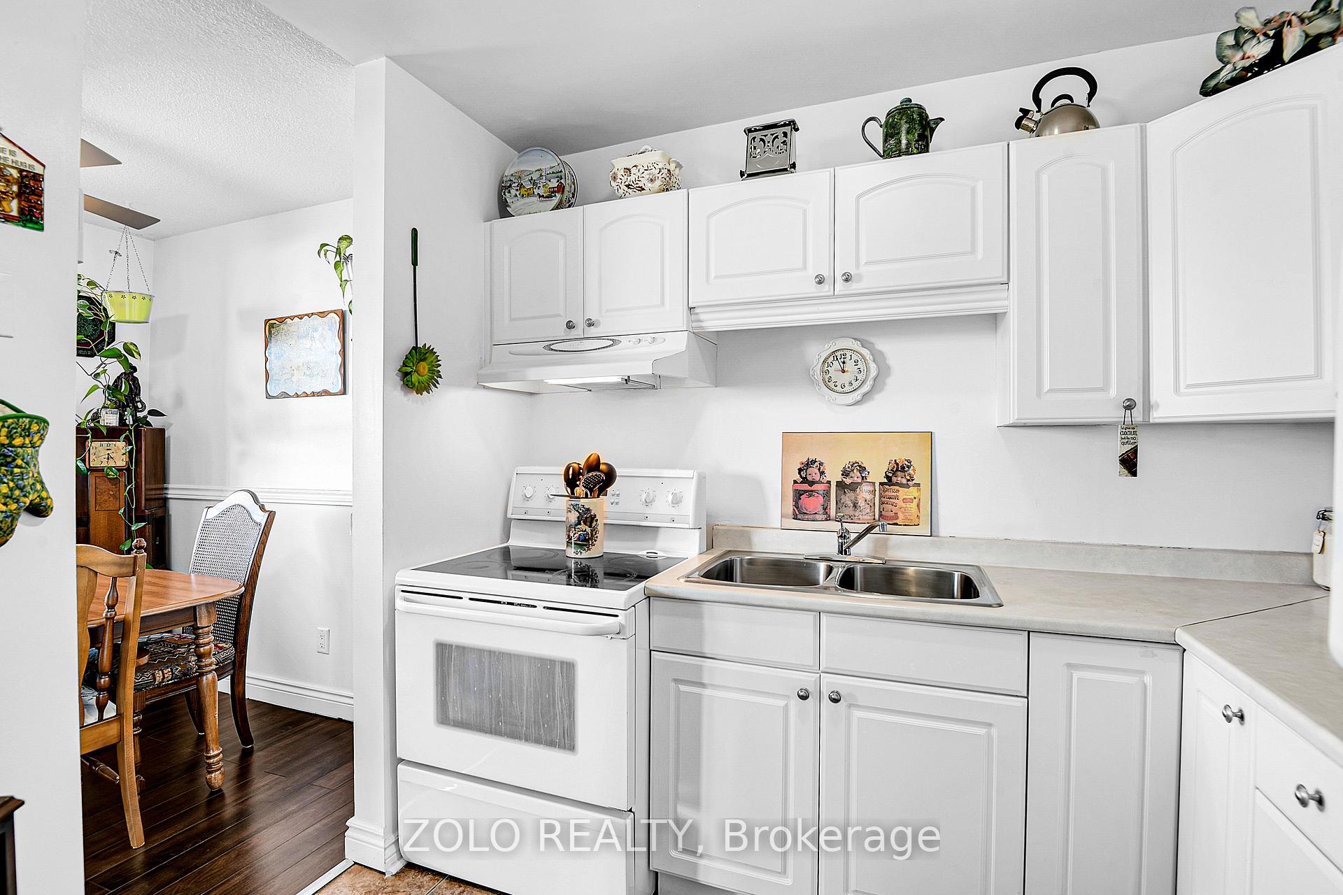 Photo 15 of Unit 905, 2000 Jasmine Crescent, Ottawa, Beacon Hill South — HOMEH