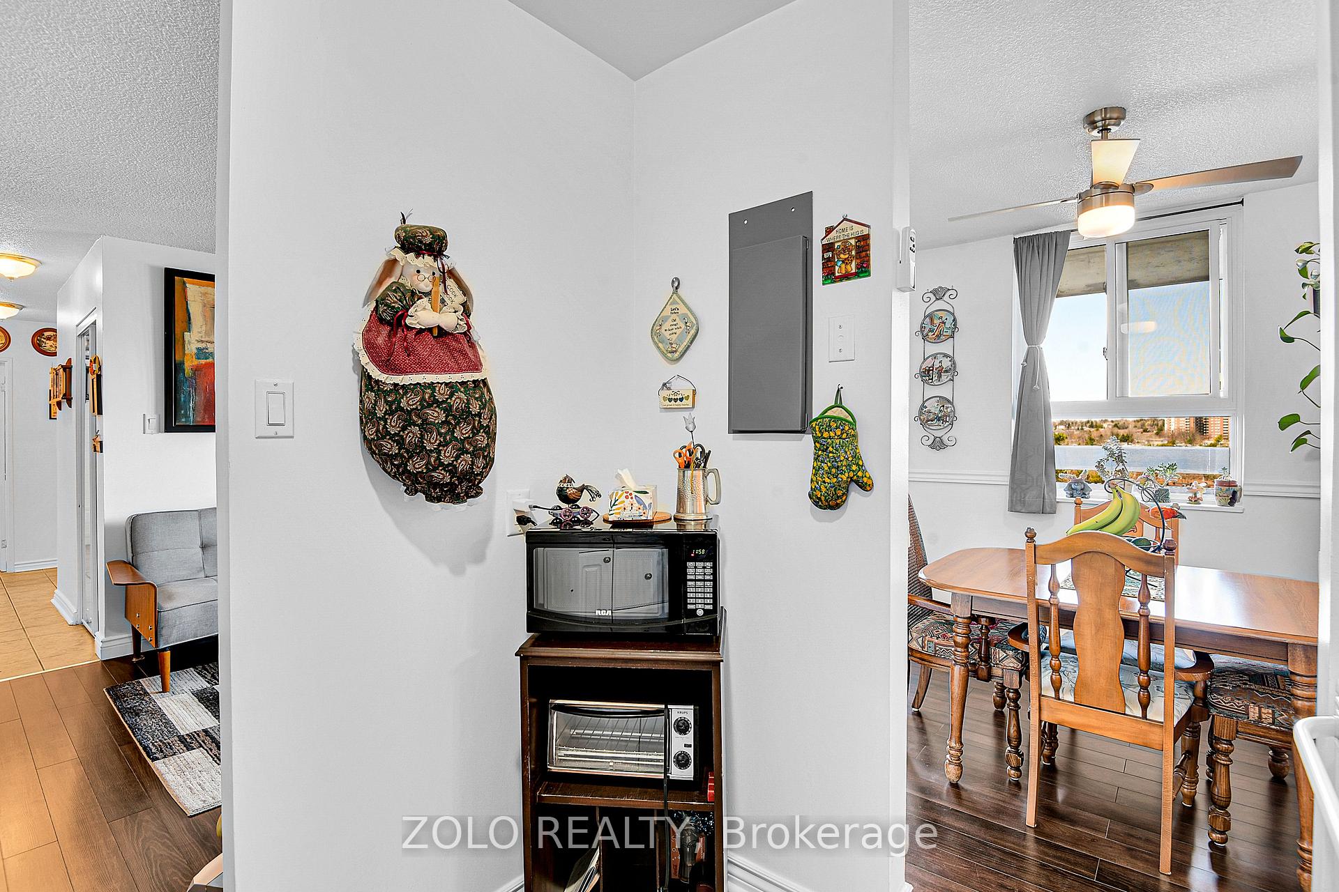 Photo 16 of Unit 905, 2000 Jasmine Crescent, Ottawa, Beacon Hill South — HOMEH