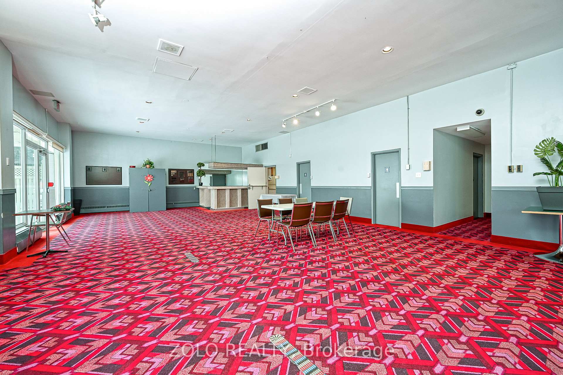 Photo 28 of Unit 905, 2000 Jasmine Crescent, Ottawa, Beacon Hill South — HOMEH