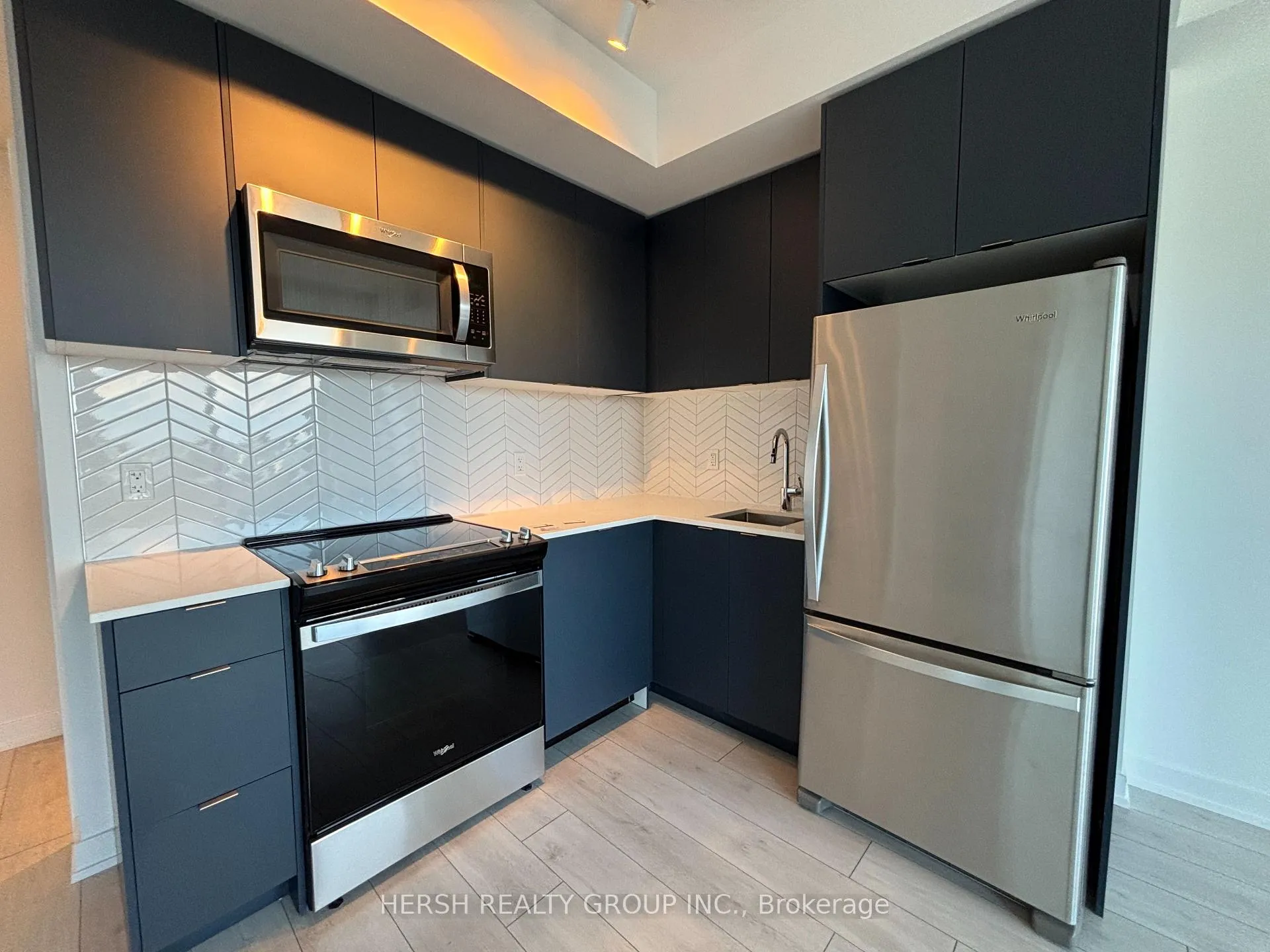Photo 6 of Unit 506, 1606 Charles Street, Whitby, Port Whitby — HOMEH