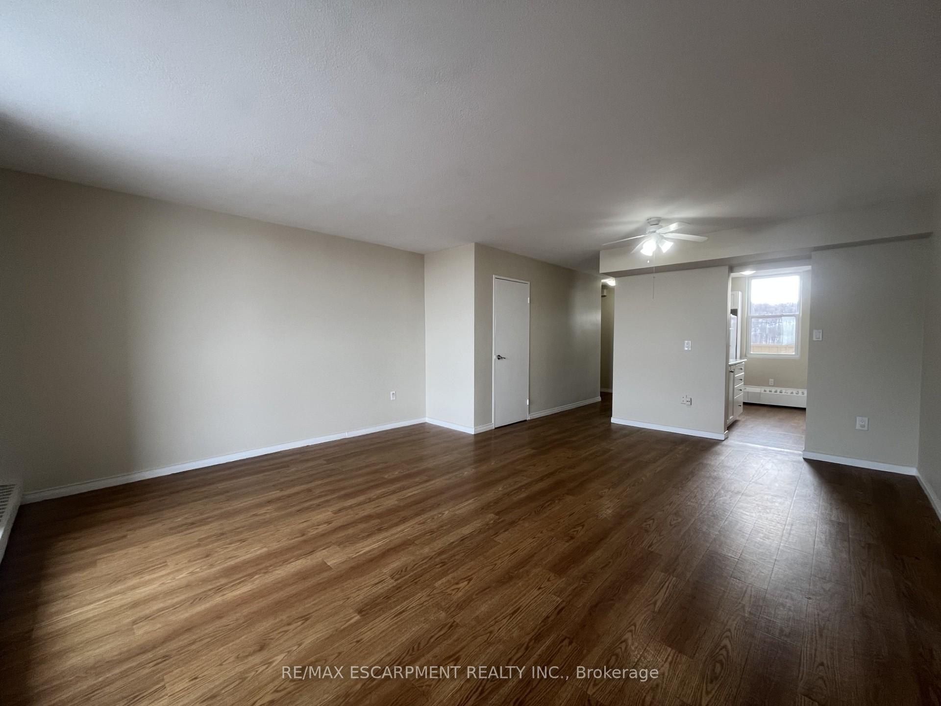 Photo 2 of Unit 822, 350 Quigley Road, Hamilton, Vincent — HOMEH