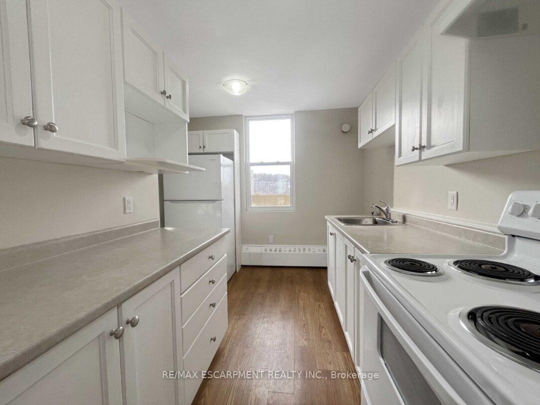Photo 5 of Unit 822, 350 Quigley Road, Hamilton, Vincent — HOMEH