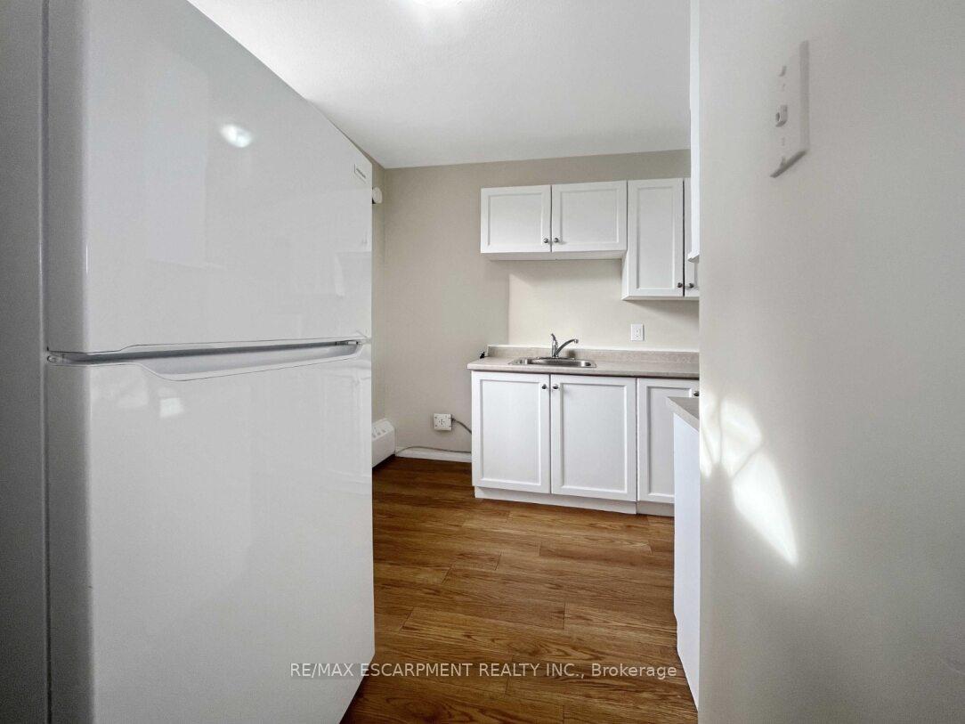 Photo 6 of Unit 822, 350 Quigley Road, Hamilton, Vincent — HOMEH