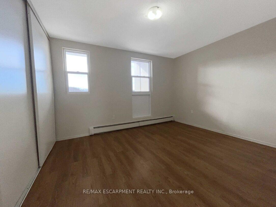 Photo 9 of Unit 822, 350 Quigley Road, Hamilton, Vincent — HOMEH