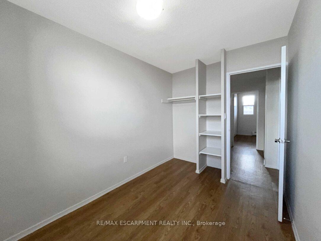Photo 13 of Unit 822, 350 Quigley Road, Hamilton, Vincent — HOMEH