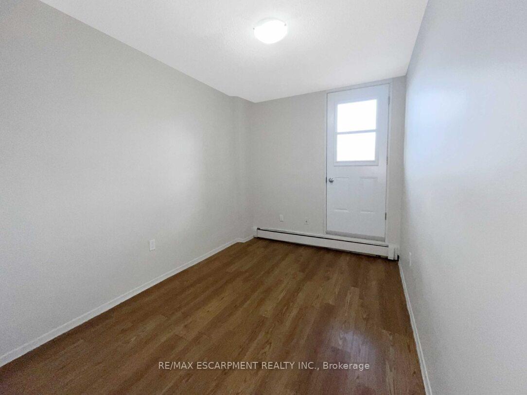 Photo 14 of Unit 822, 350 Quigley Road, Hamilton, Vincent — HOMEH