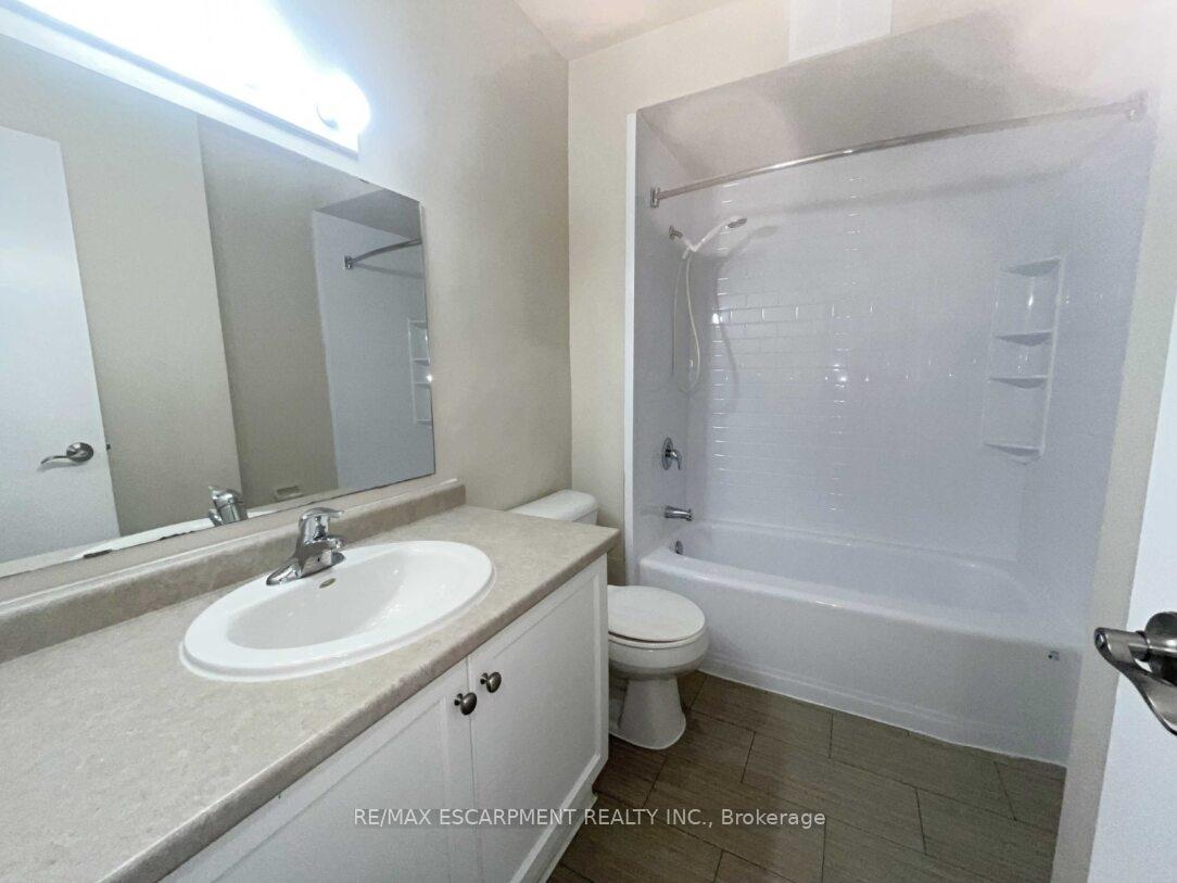Photo 15 of Unit 822, 350 Quigley Road, Hamilton, Vincent — HOMEH