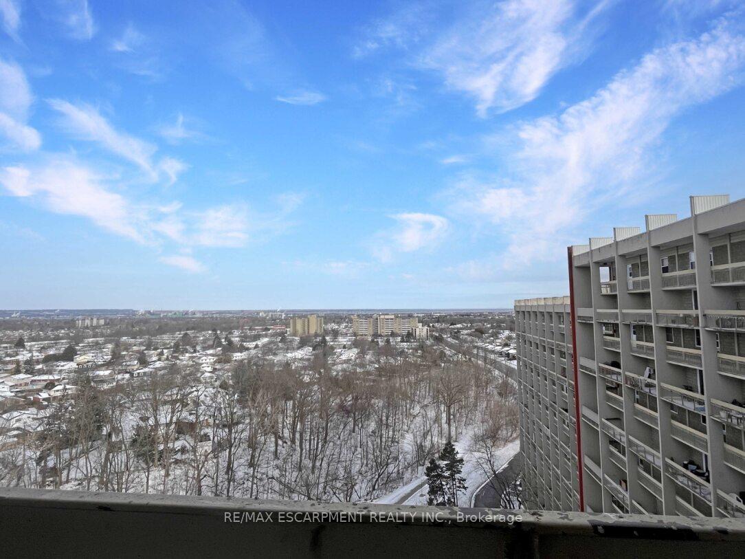 Photo 16 of Unit 822, 350 Quigley Road, Hamilton, Vincent — HOMEH