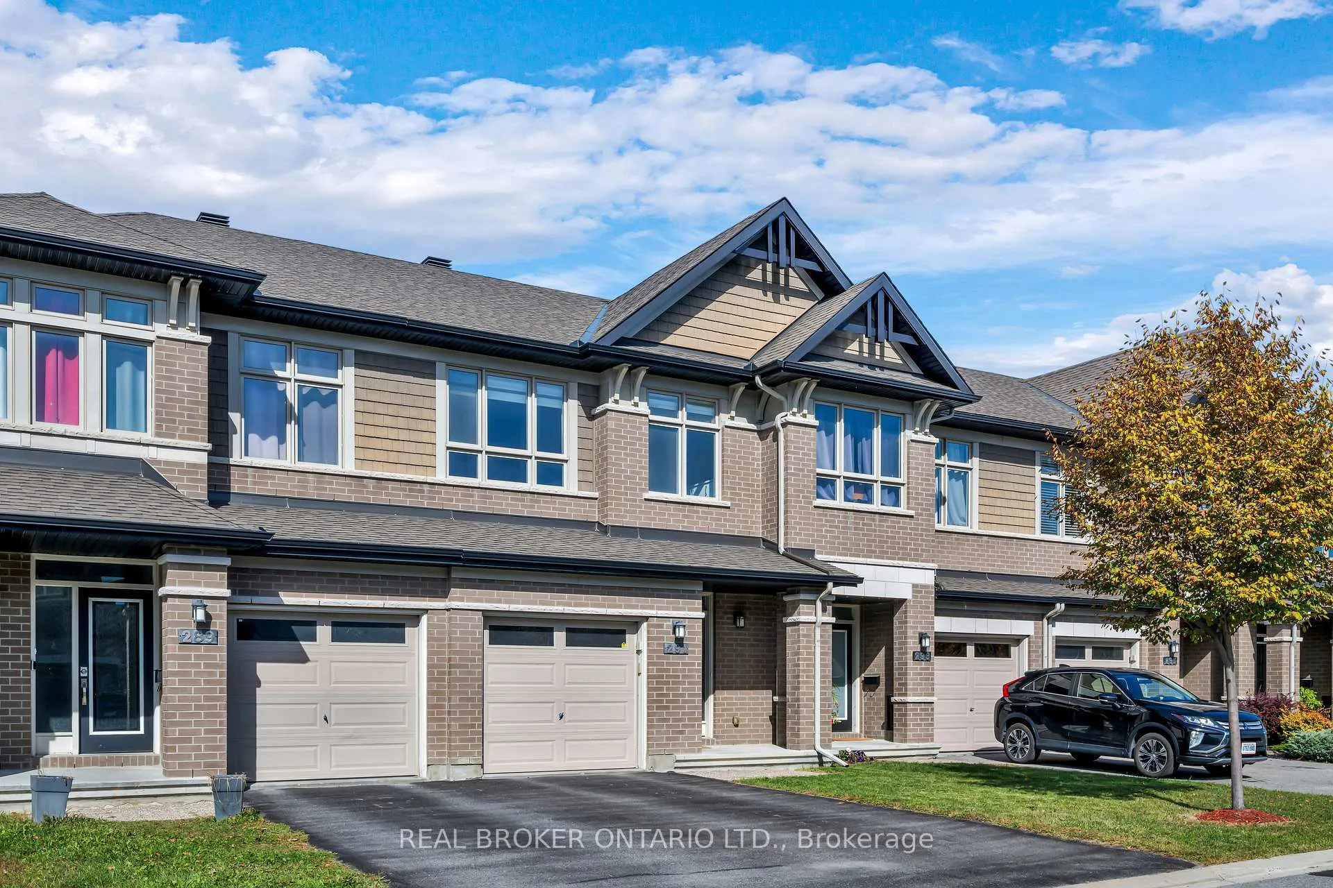 Photo 2 of 291 Shinleaf Crescent, Ottawa, Mer Bleue/Bradley Estates/Anderson Park — HOMEH