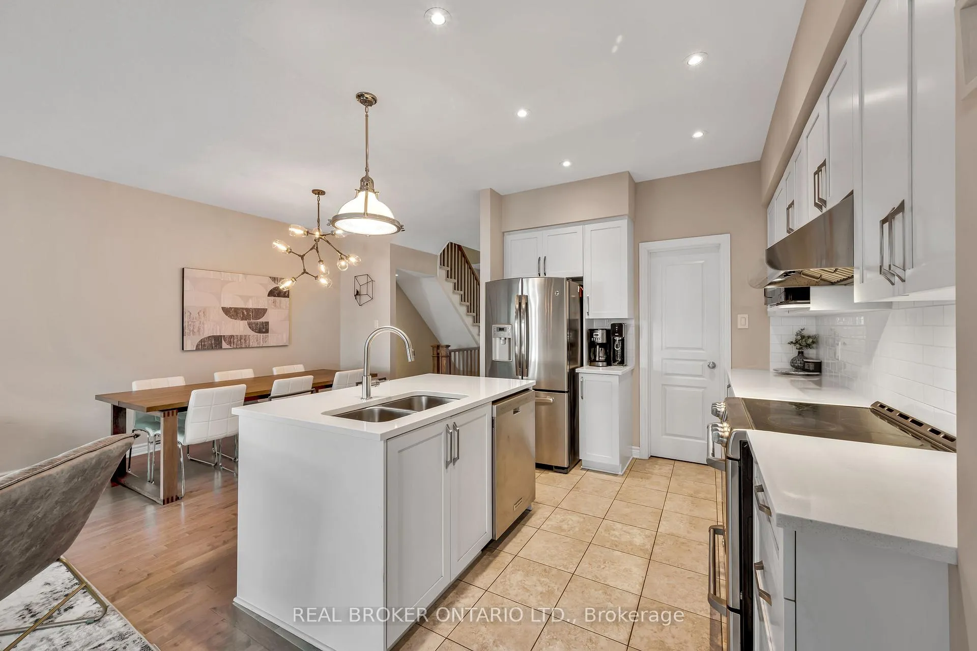 Photo 15 of 291 Shinleaf Crescent, Ottawa, Mer Bleue/Bradley Estates/Anderson Park — HOMEH