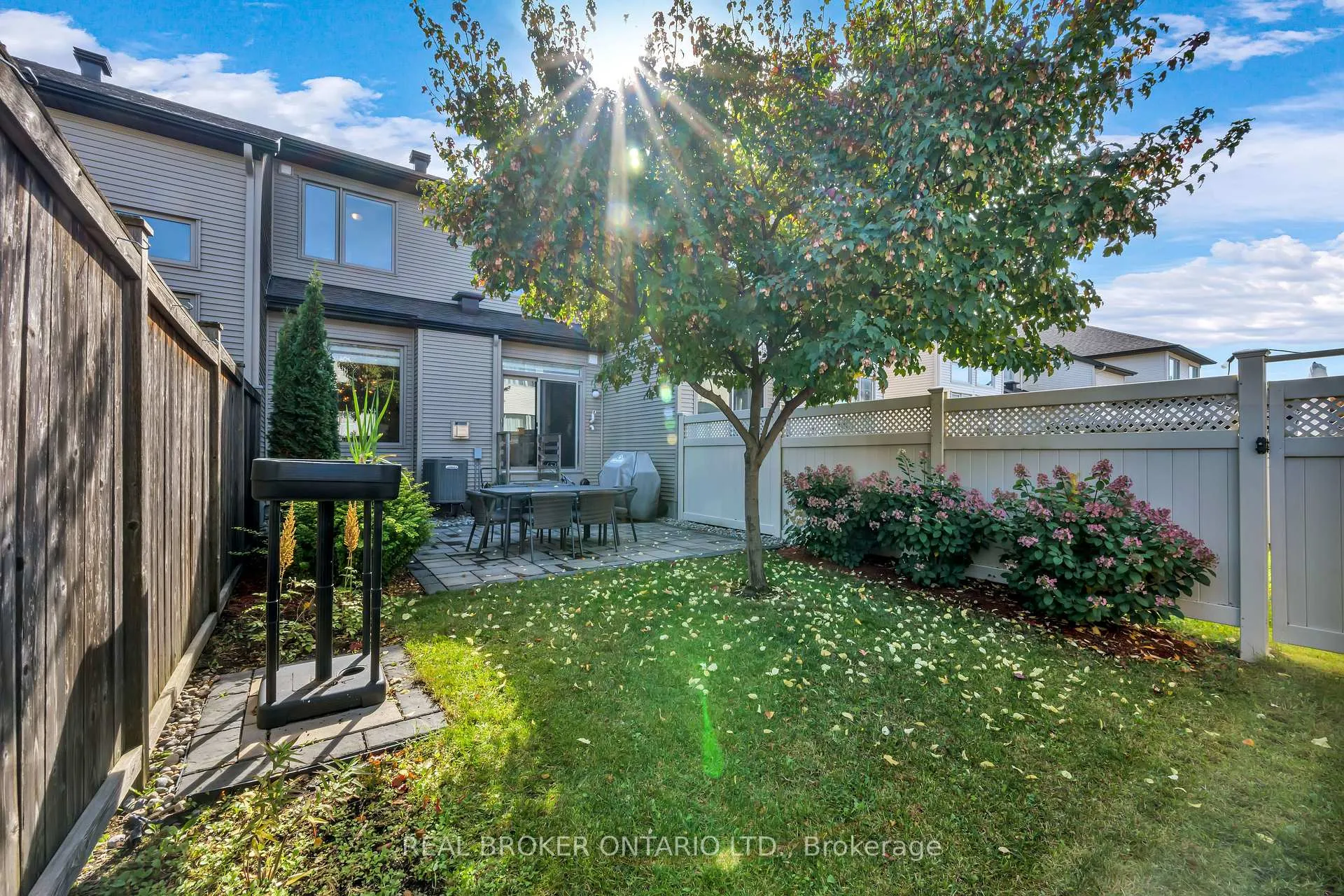 Photo 44 of 291 Shinleaf Crescent, Ottawa, Mer Bleue/Bradley Estates/Anderson Park — HOMEH