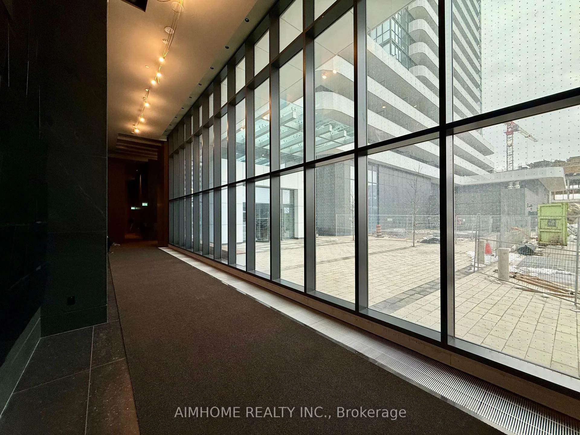 Photo 2 of Unit 2909, 8 Interchange Way, Vaughan, Vaughan Corporate Centre — HOMEH