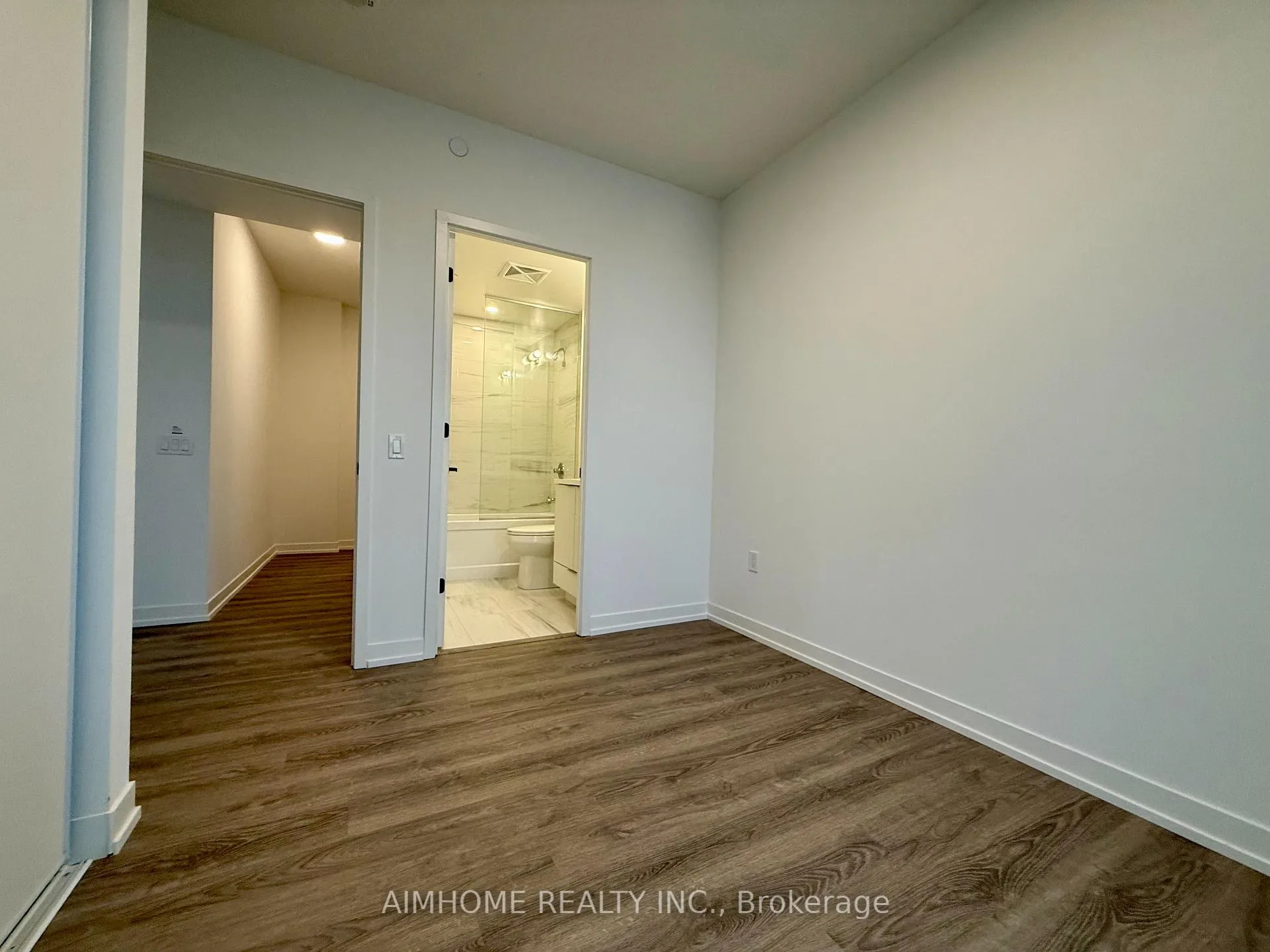 Photo 5 of Unit 2909, 8 Interchange Way, Vaughan, Vaughan Corporate Centre — HOMEH