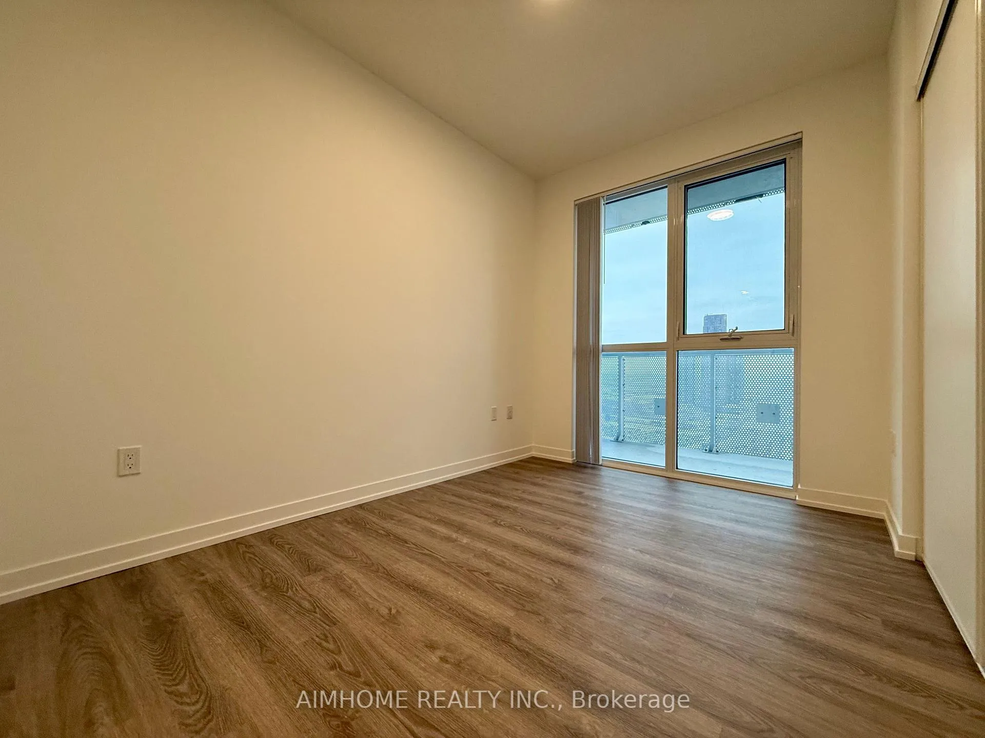 Photo 6 of Unit 2909, 8 Interchange Way, Vaughan, Vaughan Corporate Centre — HOMEH