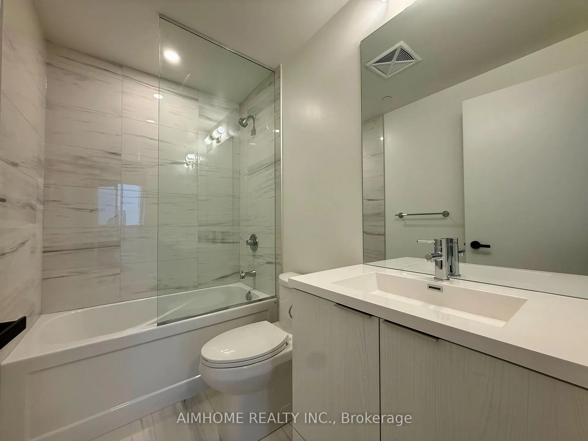 Photo 8 of Unit 2909, 8 Interchange Way, Vaughan, Vaughan Corporate Centre — HOMEH