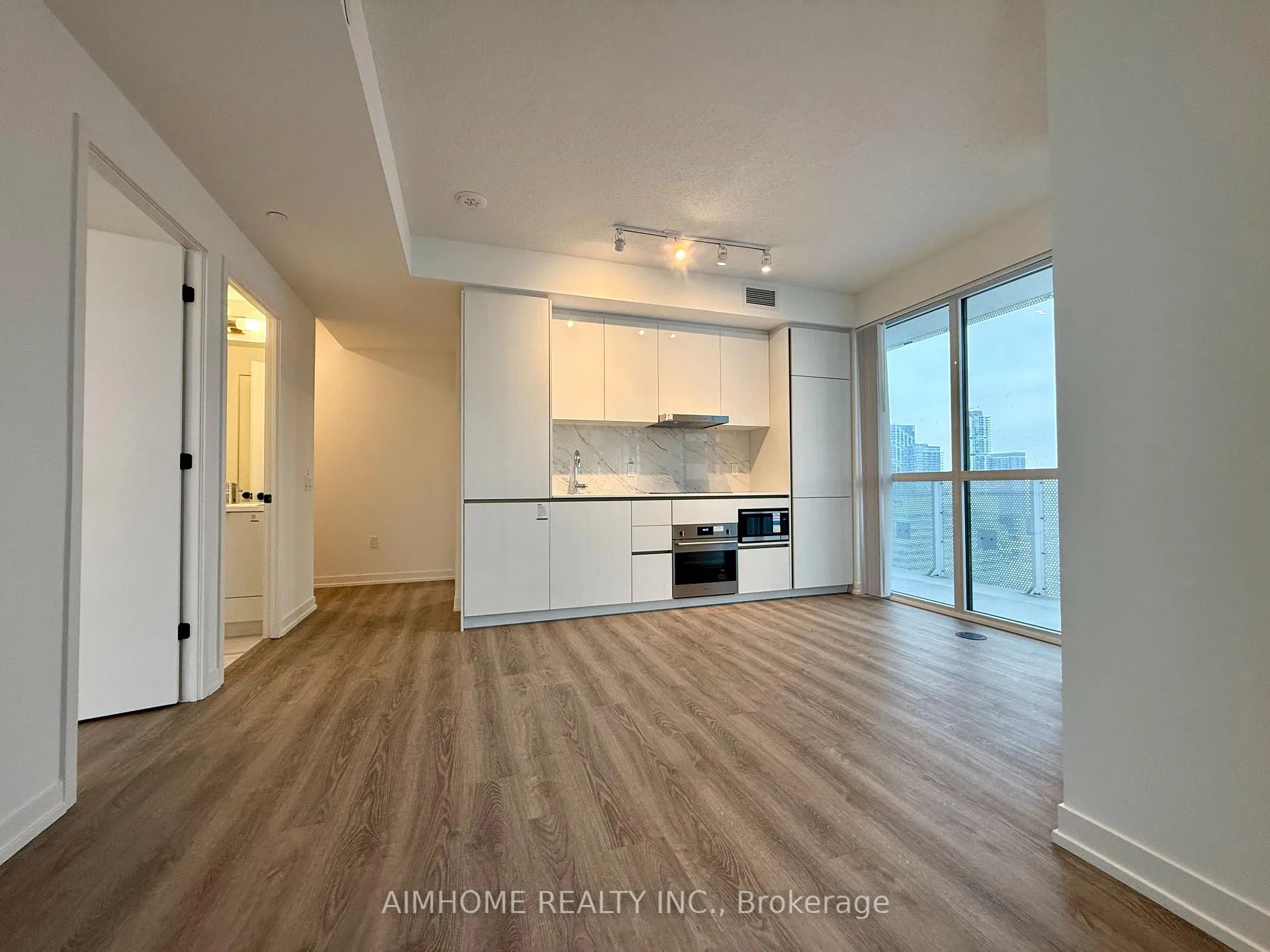 Photo 15 of Unit 2909, 8 Interchange Way, Vaughan, Vaughan Corporate Centre — HOMEH