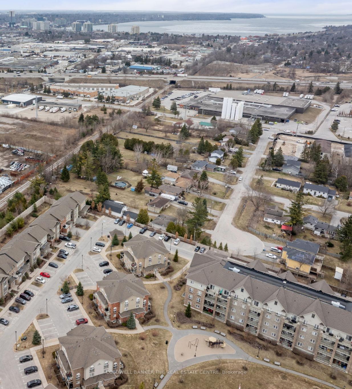 Photo 26 of Unit 1, 53 Ferndale Drive S, Barrie, Ardagh — HOMEH