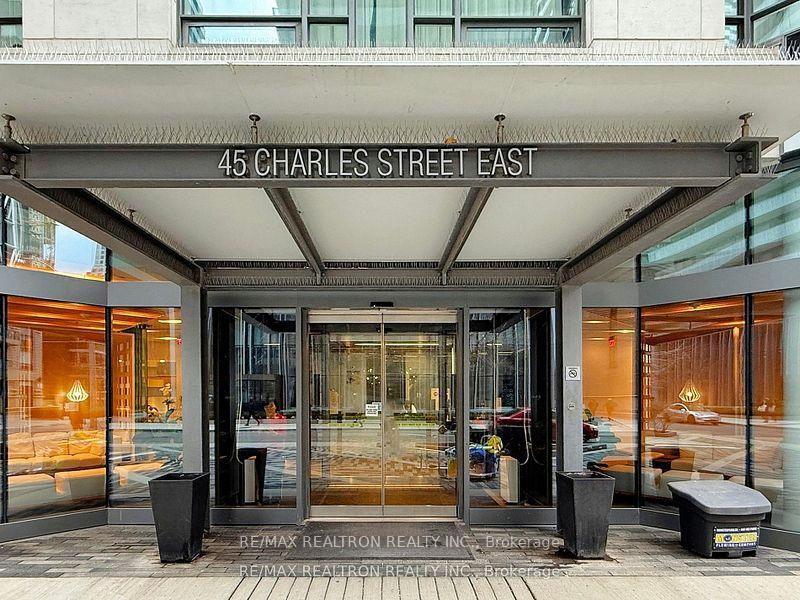 Photo 2 of Unit 3907, 45 Charles Street E, Toronto, Church-Yonge Corridor — HOMEH