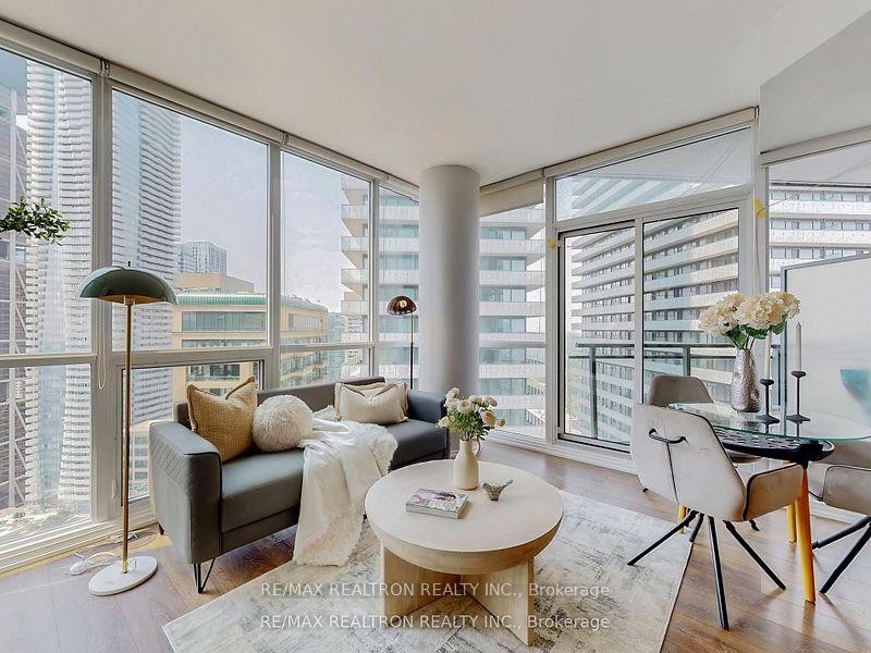 Photo 7 of Unit 3907, 45 Charles Street E, Toronto, Church-Yonge Corridor — HOMEH
