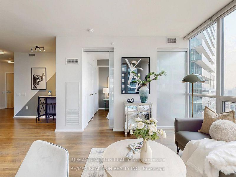 Photo 8 of Unit 3907, 45 Charles Street E, Toronto, Church-Yonge Corridor — HOMEH
