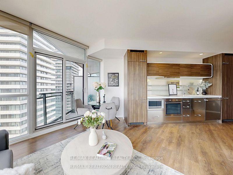 Photo 10 of Unit 3907, 45 Charles Street E, Toronto, Church-Yonge Corridor — HOMEH