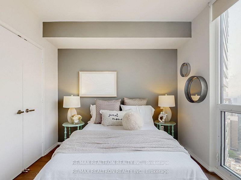 Photo 16 of Unit 3907, 45 Charles Street E, Toronto, Church-Yonge Corridor — HOMEH