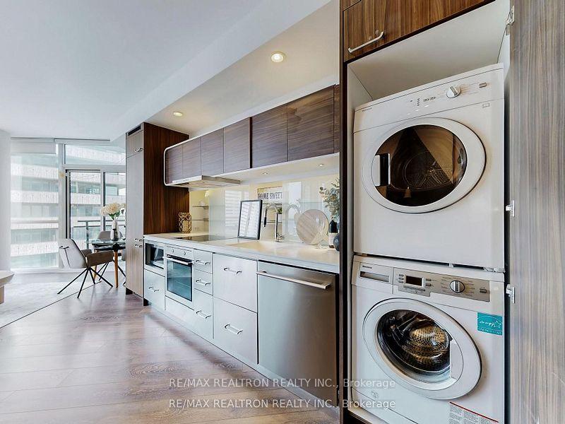 Photo 19 of Unit 3907, 45 Charles Street E, Toronto, Church-Yonge Corridor — HOMEH