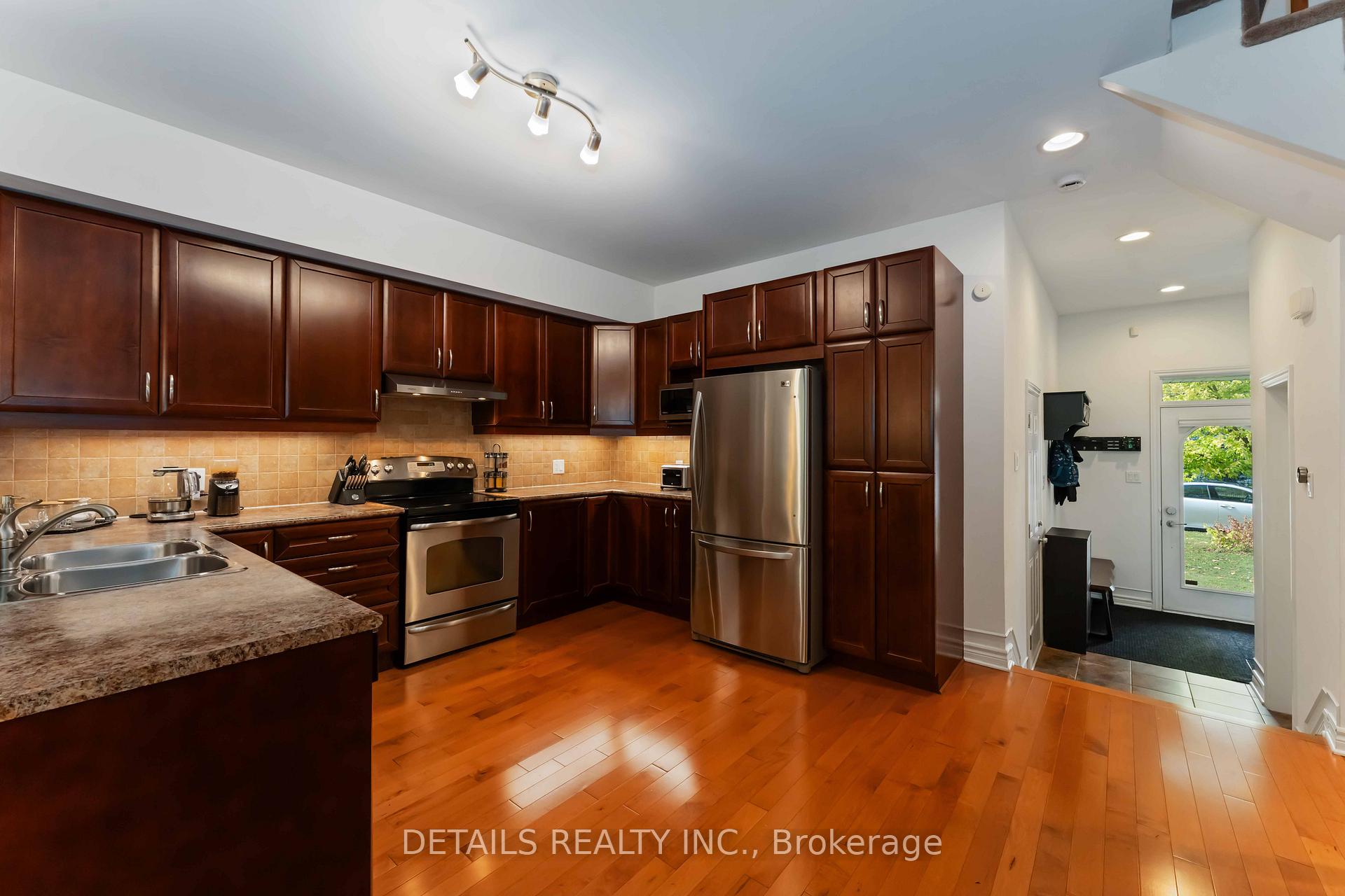 Photo 6 of 258 Stedman Street, Ottawa, Blossom Park/Kemp Park/Findlay Creek — HOMEH