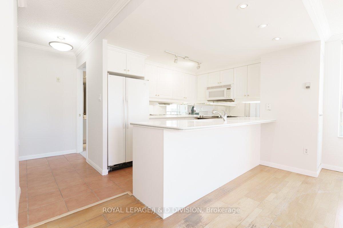 Photo 16 of Unit 404, 18 Wanless Avenue, Toronto, Lawrence Park North — HOMEH