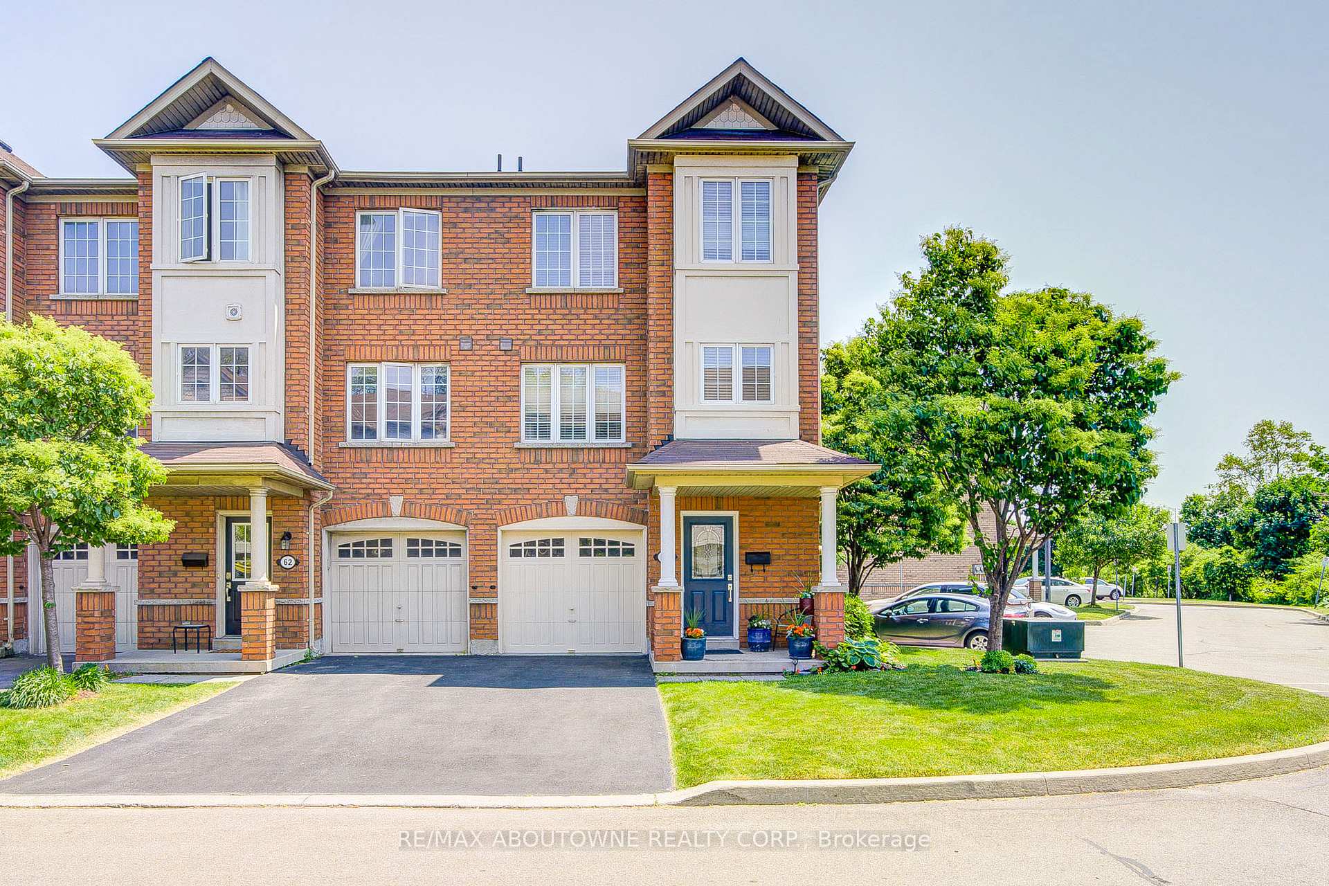 Photo 2 of Unit 63, 470 Beach Boulevard, Hamilton, Hamilton Beach — HOMEH