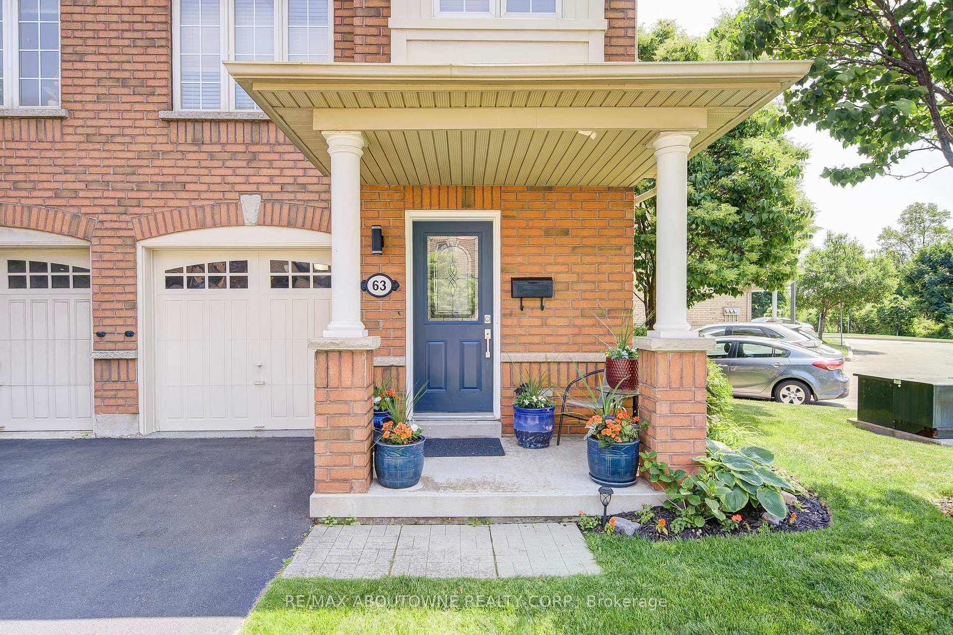 Photo 3 of Unit 63, 470 Beach Boulevard, Hamilton, Hamilton Beach — HOMEH
