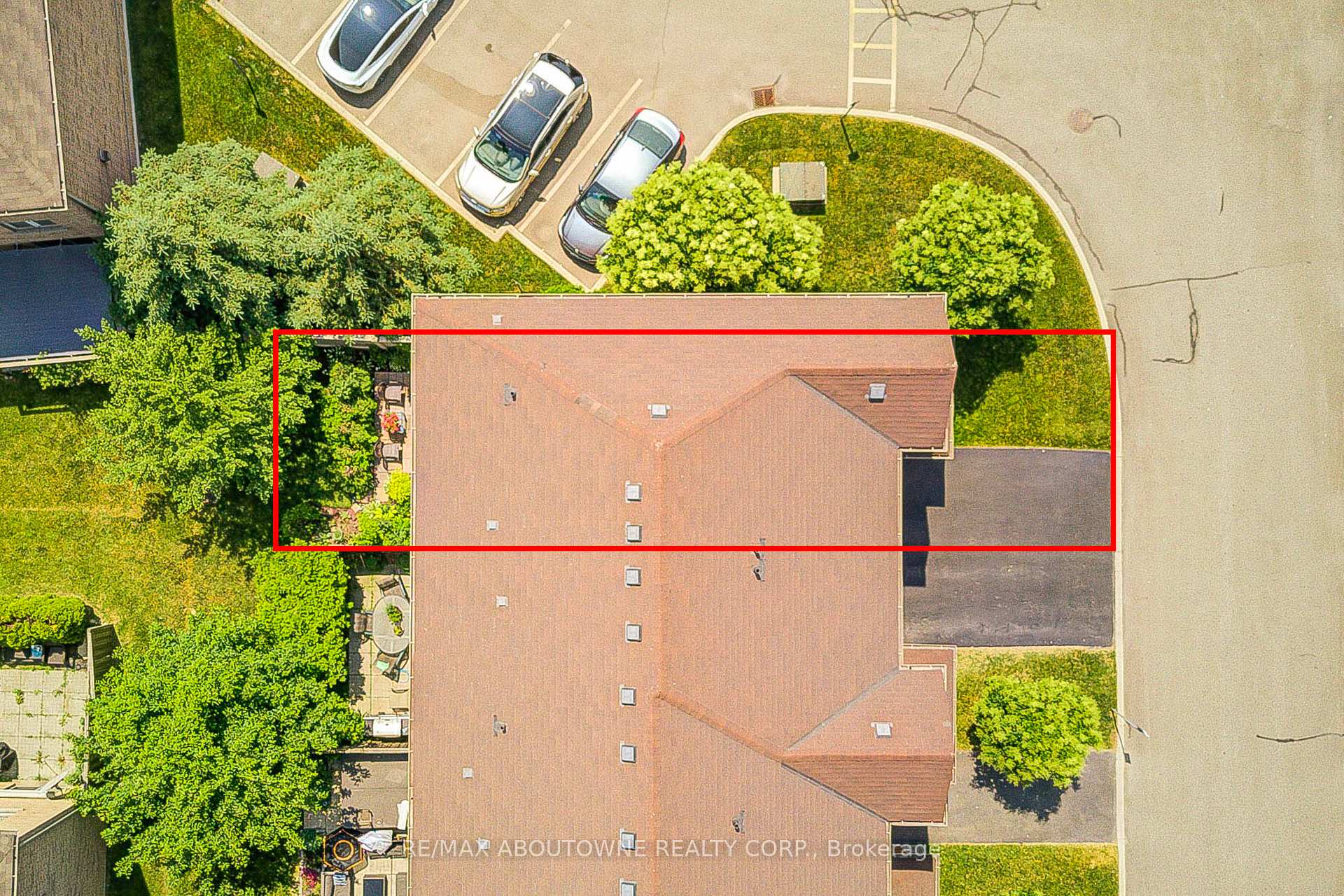 Photo 6 of Unit 63, 470 Beach Boulevard, Hamilton, Hamilton Beach — HOMEH